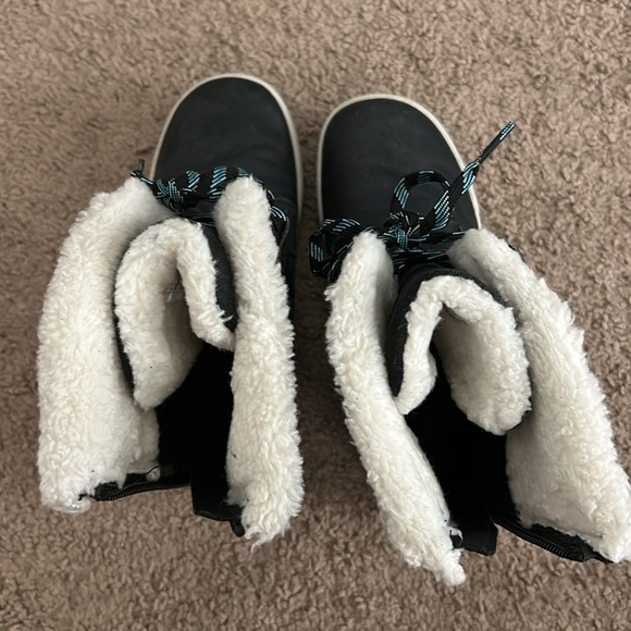 Merrell girls snow boots - Picture 5 of 5